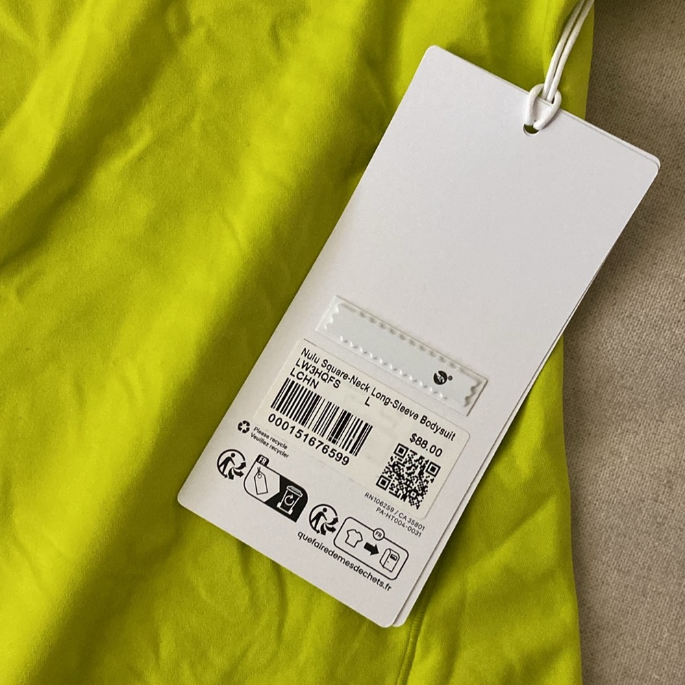 LULULEMON Wundermost Ultra-Soft Nulu Square-Neck Long-Sleeve Bodysuit‌‌ - Picture 6 of 7